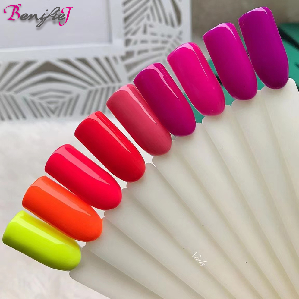Nails230241.jpg